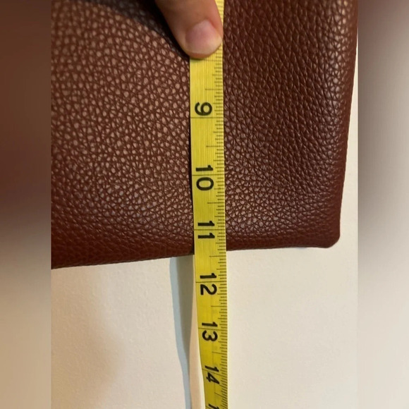 Vince Camuto Luck Tote Brown Vegan Leather with Black Accent Stripe Drop Pocket - Picture 2 of 7